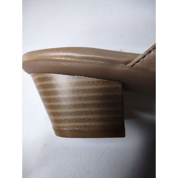 Euro Soft by Softt Red Beaded Leather Thong Sandals Size 8.5 - Picture 11 of 14